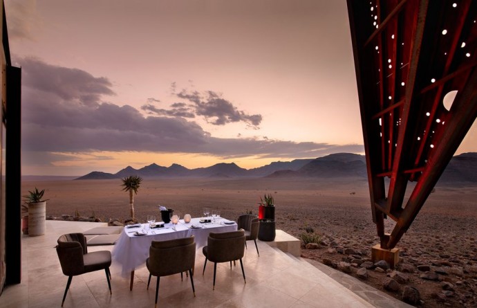 Отель &Beyond Sossusvlei Desert Lodge в пустыне Намиб в Намибии