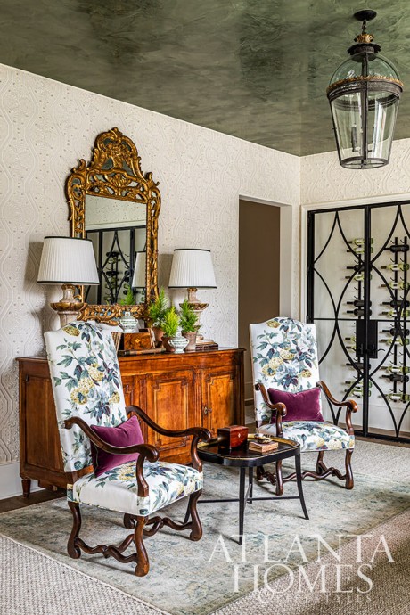 Выставочный дом Home for the Holidays Showhouse в Атланте, оформленный несколькими дизайнерами Выставочный дом Home for the Holidays Showhouse в Атланте, оформленный несколькими дизайнерами