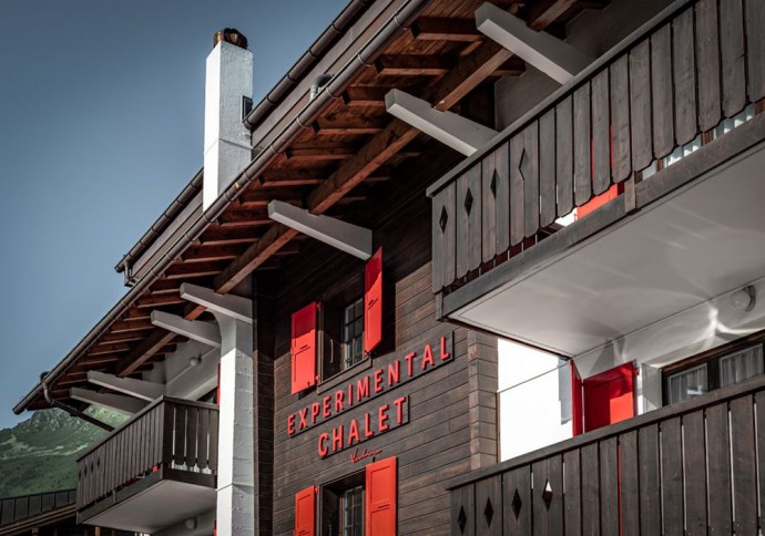 Отель Experimental Chalet в швейцарских Альпах