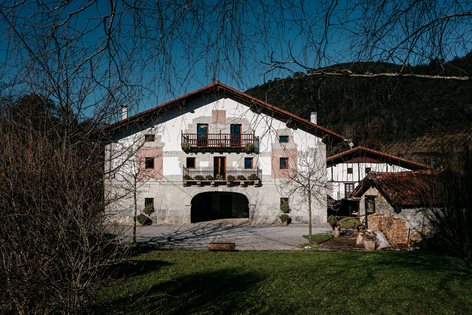 150-летний фермерский дом в Испании