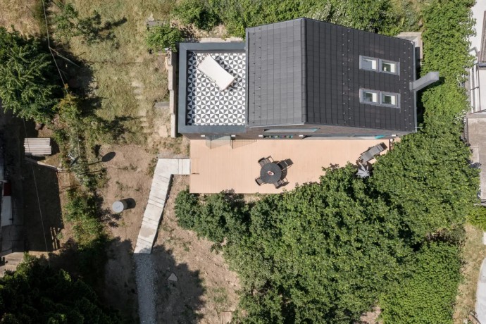 Современный дом площадью 74 м2 с видом на Дунай в Сербии