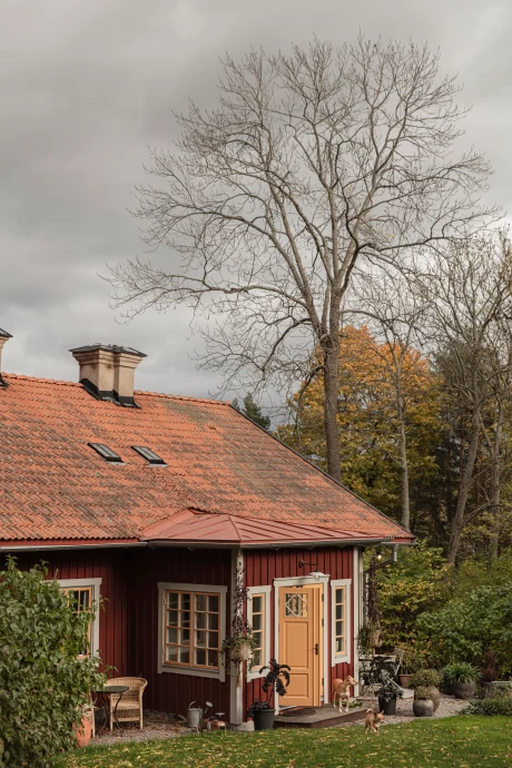 Дом первой половины XIX века у озера Меларен на шведском острове Мунсё