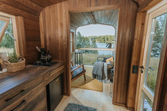 Мобильный мини-дом площадью 14 м2 от шведской компании Vagabond Haven