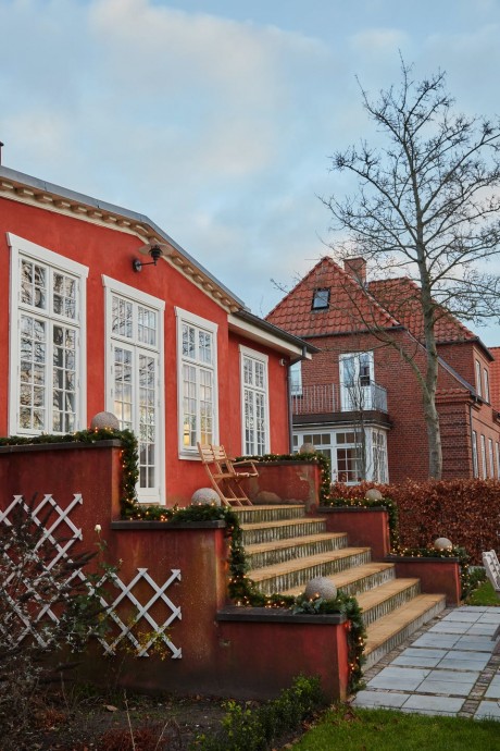 Дом владельцев мебельного магазина Skagerak Вибеке и Джеспера Пандуро в Ольборге, Дания