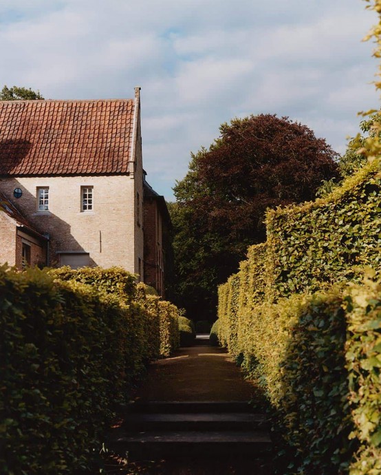 Каменный дом в Бельгии, оформленный дизайнерами Zara Home