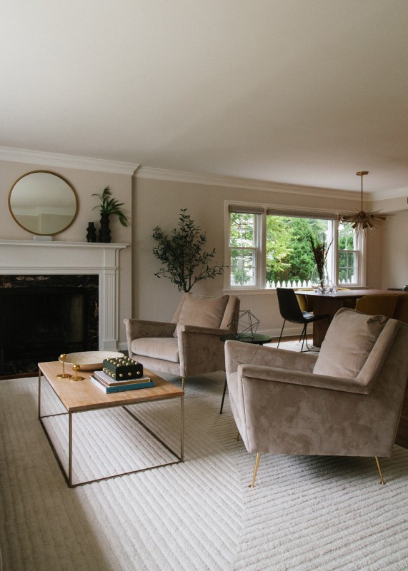 Коттедж, оформленный в нейтральных тонах Коттедж, оформленный в нейтральных тонах