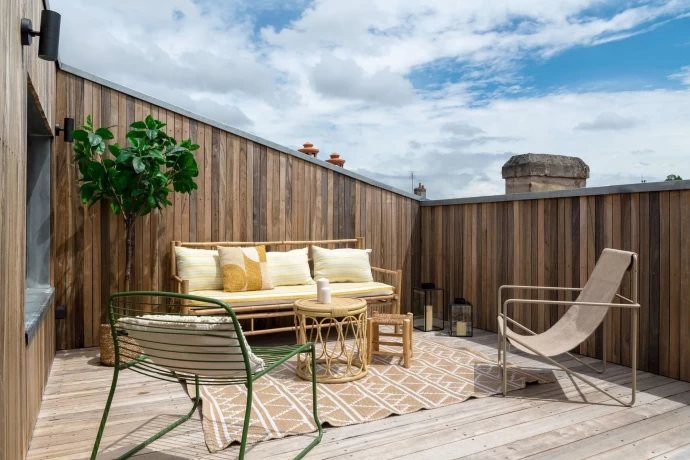 Квартира с террасой в Бордо Квартира с террасой в Бордо