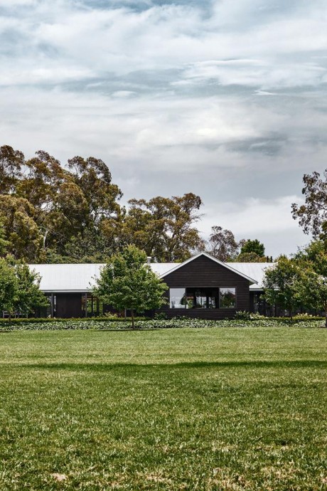 Современный фермерский дом недалеко от Сиднея