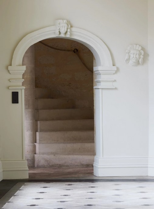 Замок Монтравель (Le Château Montravel) в Бордо, Франция