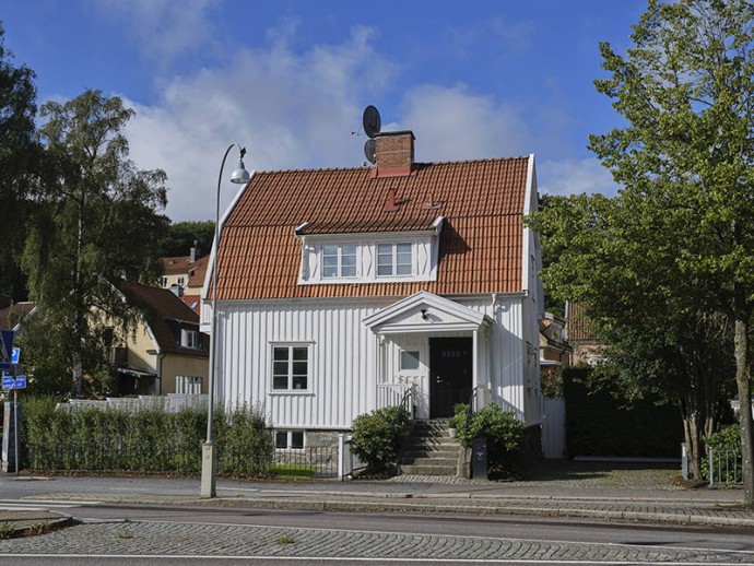 Обновлённый 100-летний коттедж в Швеции