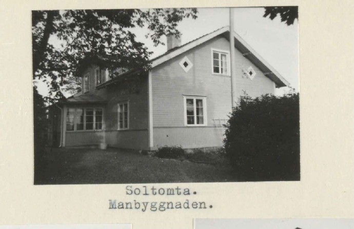 Усадьба 1850-х годов и гостевой дом в Грёдинге, Швеция
