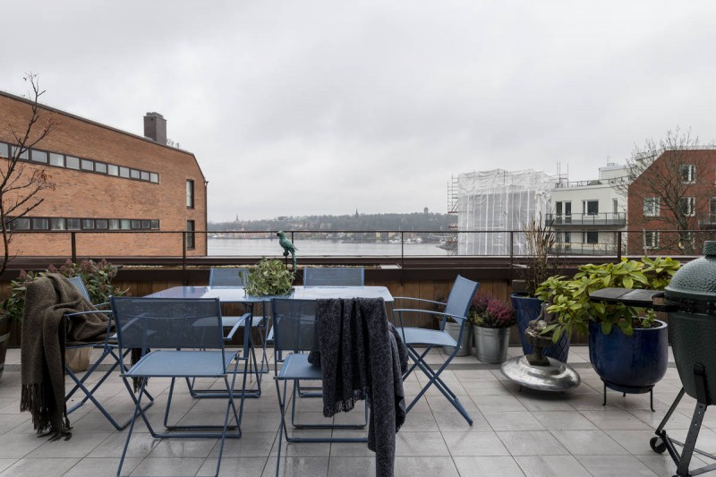 Двухуровневая мансардная квартира в Стокгольме