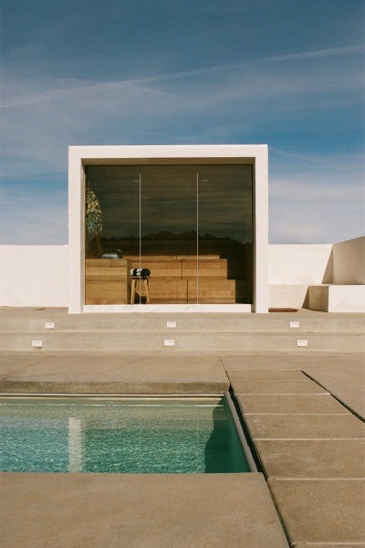 Дом фотографа и режиссера Магдалены Восинска в калифорнийской пустыне