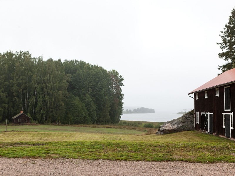 Капитально отремонтированный фермерский дом 1912 года постройки в Швеции