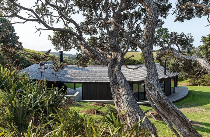 Дом на утёсе в Матапури, Новая Зеландия