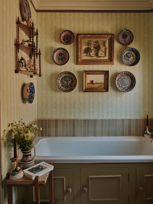 Дом амбассадора лакокрасочного бренда Farrow & Ball Патрика О'Доннелла в Вустершире, Великобритания Дом амбассадора лакокрасочного бренда Farrow & Ball Патрика О'Доннелла в Вустершире, Великобритания