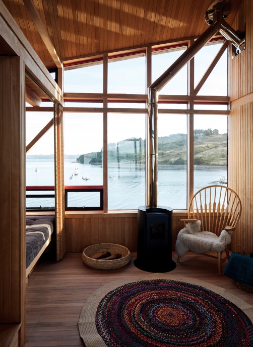 Старый лодочный сарай в Чили, превращённый архитектором Гильермо Акунья в дом для отдыха его семьи