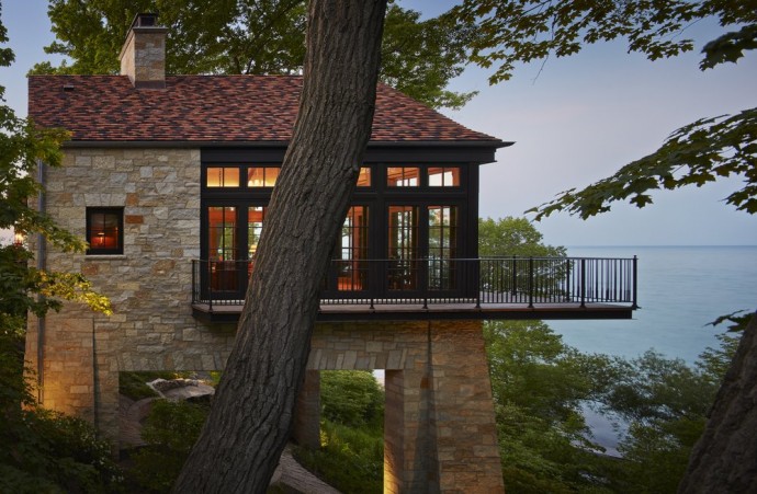Тhe Smoking Lodge: место для отдыха на территории поместья у озера Мичиган недалеко от Чикаго