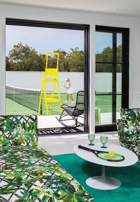Павильон частного теннисного клуба Floritauk в Монтоке, штат Нью-Йорк