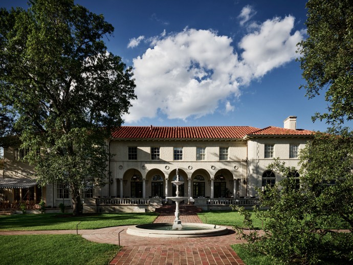 Городской курорт и частный клуб The Commodore Perry Estate в Остине, штат Техас