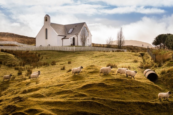 Часовня на острове Скай в Шотландии, превращенная в жилой дом