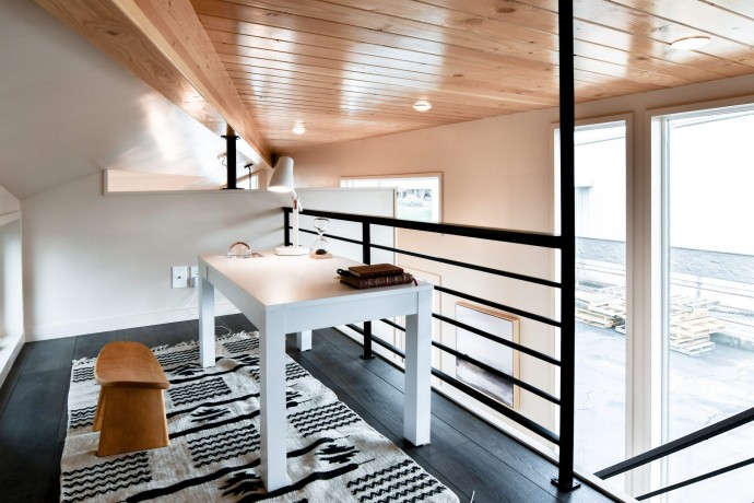 Мобильный мини-дом площадью 45 м2 от американской компании Modern Tiny Home Мобильный мини-дом площадью 45 м2 от американской компании Modern Tiny Home