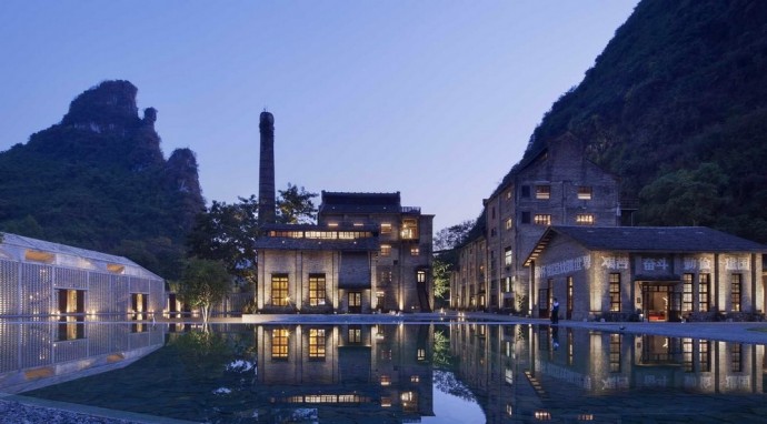 Уникальный курорт Alila Yangshuo на территории старого завода в Китае