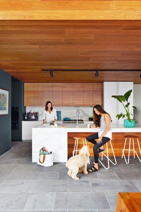 Дом владельцев австралийского мебельного магазина GLOBEWEST Стивена и Тани Мендель в Мельбурне