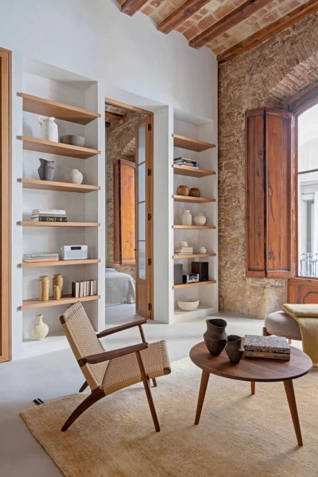 Квартира в доме 1936 года постройки в Барселоне (49 м2) Квартира в доме 1936 года постройки в Барселоне (49 м2)