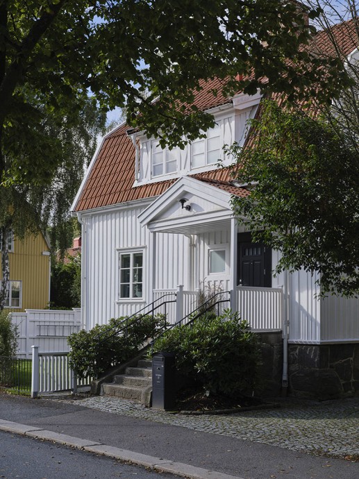 Обновлённый 100-летний коттедж в Швеции