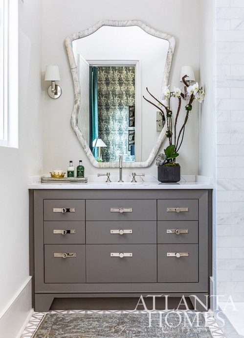 Выставочный дом Home for the Holidays Showhouse в Атланте, оформленный несколькими дизайнерами Выставочный дом Home for the Holidays Showhouse в Атланте, оформленный несколькими дизайнерами