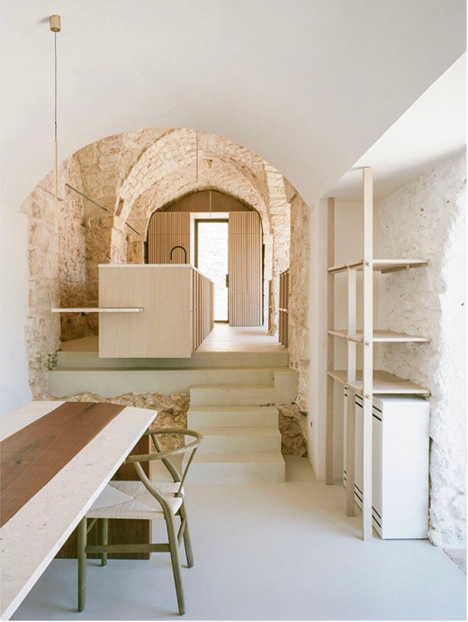 Отреставрированный каменный дом XVI века в Апулии, Италия