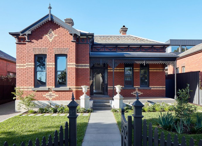 Обновлённый дом конца XIX века в пригороде Мельбурна, Австралия