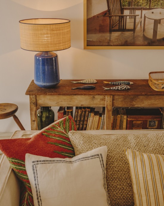 Интерьер с земляными и оттенками охры от дизайнеров Zara Home