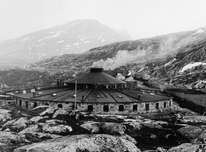 Отель Niehku Mountain Villa на месте старой разрушенной железнодорожной развязки в Лапландии