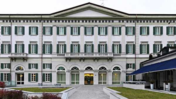 Бутик-отель Maison Moschino в Милане