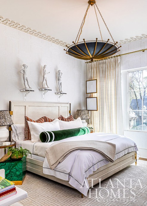 Выставочный дом Home for the Holidays Showhouse в Атланте, оформленный несколькими дизайнерами Выставочный дом Home for the Holidays Showhouse в Атланте, оформленный несколькими дизайнерами