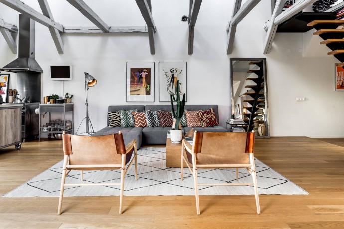 Мансардная квартира-лофт площадью 150 м2 в Стокгольме