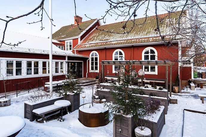 Бывшая часовня в шведском городке Кумла, превращённая в жилой дом