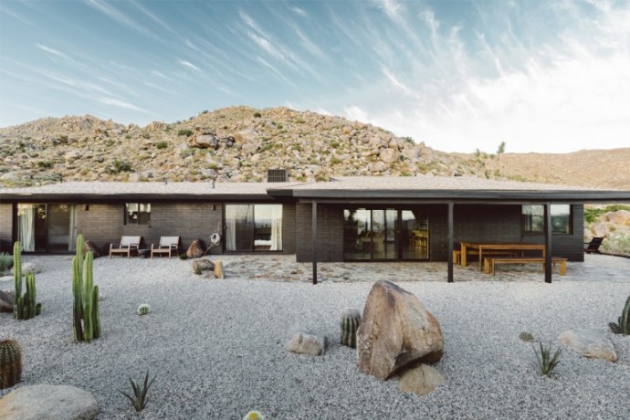 Минималистичный дизайн виллы в калифорнийской пустыне