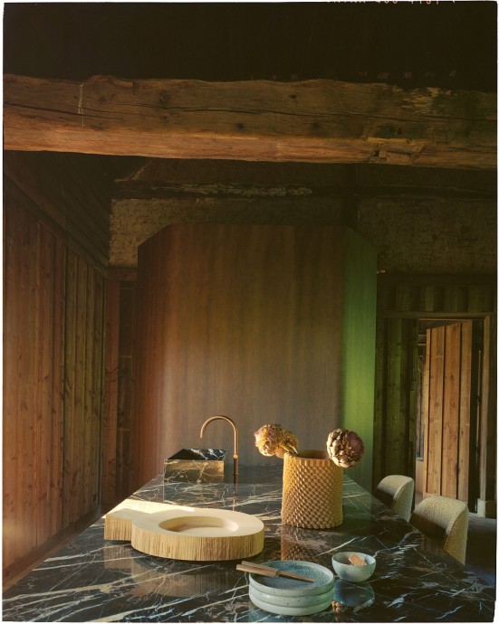 Загородный дом дизайнера Кристофа Делькура в коммуне Онфлёр, Франция