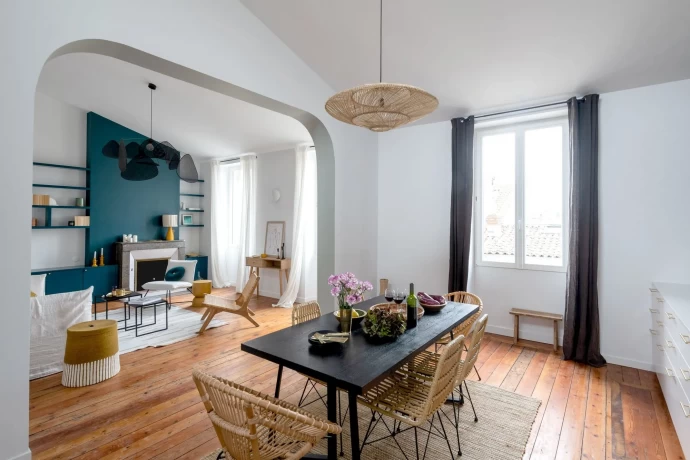 Квартира с террасой в Бордо Квартира с террасой в Бордо