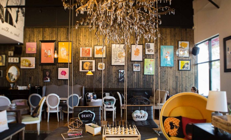 Ресторан Wild Chix & Waffles в Остине