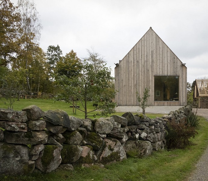 Современный дом в лесах Варберга, Швеция