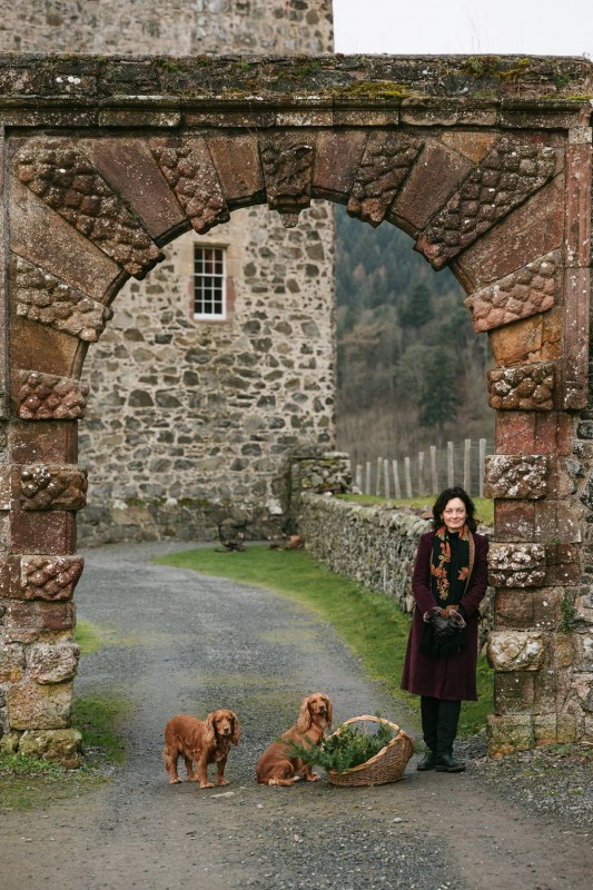 Замок XIV века в Шотландии