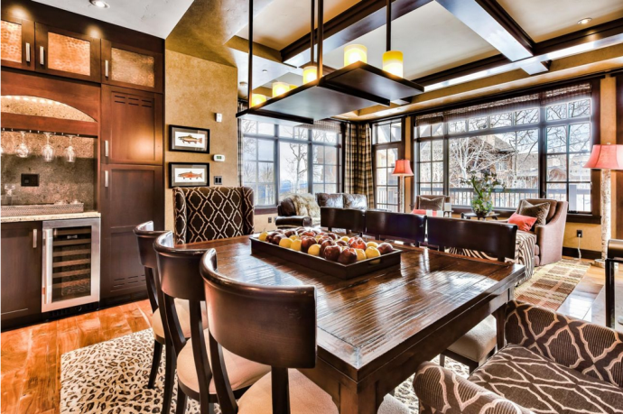 Шале на горнолыжном курорте Дир-Вэлли в Парк-Сити, штат Юта