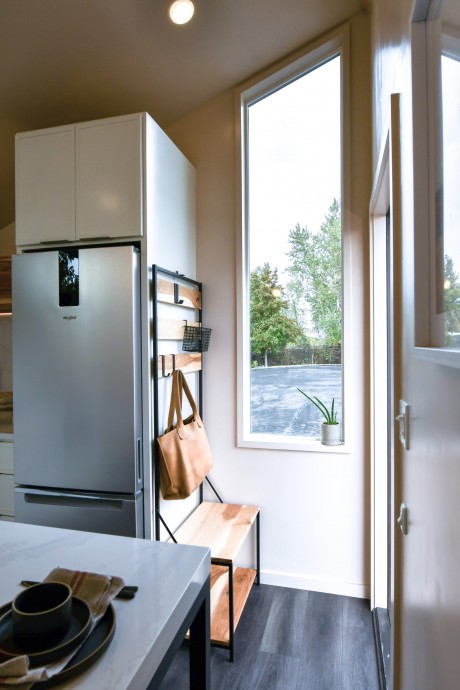 Мобильный мини-дом площадью 45 м2 от американской компании Modern Tiny Home Мобильный мини-дом площадью 45 м2 от американской компании Modern Tiny Home