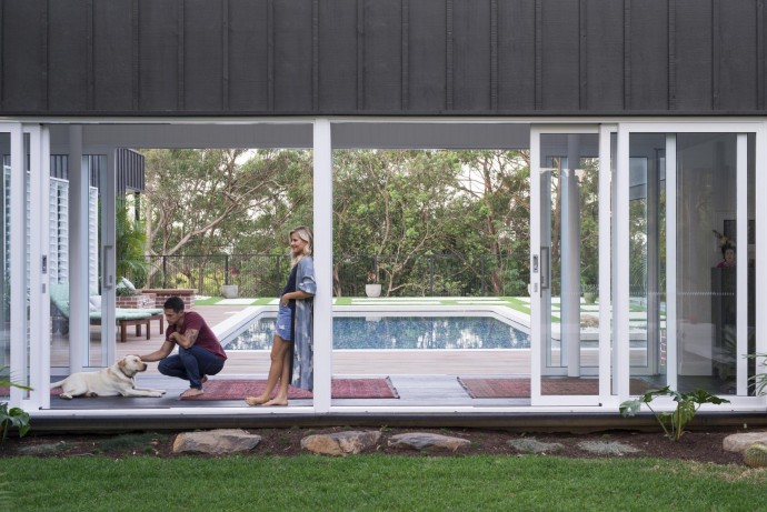 Дом дизайнеров Майкла и Карлин Даффи в городе Голд-Кост, Австралия