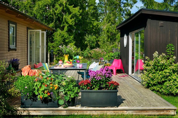Летний дом тренд-хантера и эксперта по дизайну Стефана Нильссона в пригороде Норртелье, Швеция