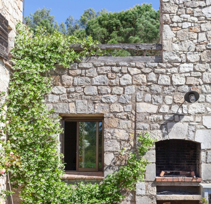 Обновлённый старинный дом в Провансе, Франция